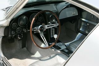 1966 Chevrolet Corvette 11