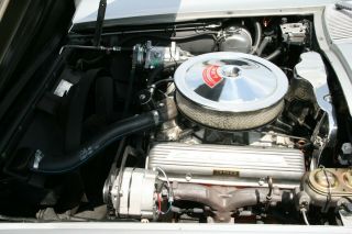 1966 Chevrolet Corvette 17