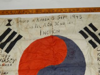 RARE WW2 GI SIGNED KOREAN FLAG 1945 WWII Korea war 32nd Inf Regt 7th ID 2