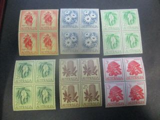 Pre Decimal Stamps: Flowers Block Of 4 - Rare (f134)