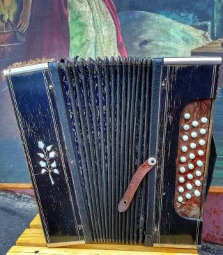 Harmonium,  Accordion,  Khromka,  Tula Factory.  A Rare Tool From Russia.  Lame
