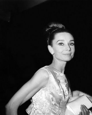 Audrey Hepburn Very Rare Candid 1960 