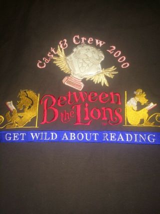 Rare Between The Lions Cast & Crew 2000 Embroidered Men 