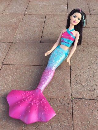 Mattel Mermaid Barbie Doll Ethnic Oriental Asian Blue Pink Shiny Raven Hair Rare