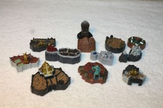 Game Of Thrones Mini Detailed Buildings & Chair Rare Find