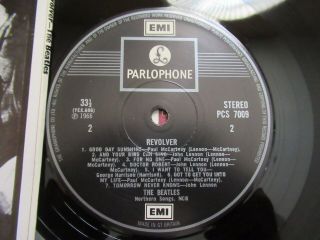 Beatles VERY RARE 1971 ISSUE UK REVOLVER STEREO LP RARE 2 FLAP BACK COVER NM 4