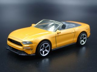 2018 - 2019 Ford Mustang Convertible Rare 1/64 Scale Diorama Diecast Model Car