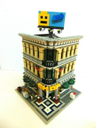 Lego 10211 Grand Emporium Rare Retired Set Modular Buildings