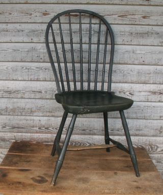 Windsor Bow Back Chair Rare Black Green Paint Surface Patina Circa 1800