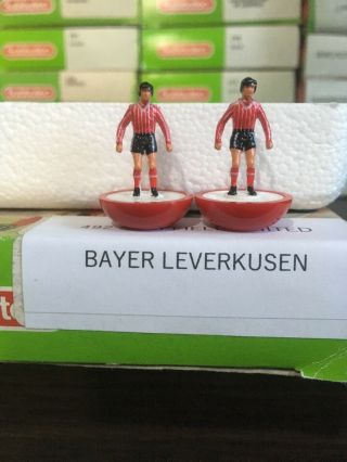Subbuteo Lw Team - Bayer Leverkusen Ref 492.  Players Perfect.  Very Rare
