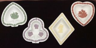 Rare Vintage Wedgwood Jasperware Set Of 4 Card Suit Trinket Dishes White Ground