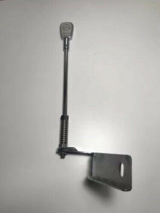 Teksin Chrome Parking Pole / Flag Pole For Mercedes-Benz – Front Mount