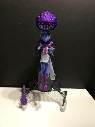 Monster High Rare Doll Floatation Station And Astranova Play Set Boo York Mattel