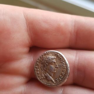Tiberius.  14 - 37 Ad.  Ar Denarius.  " Tribute Penny.  " Lugdunum Very Rare