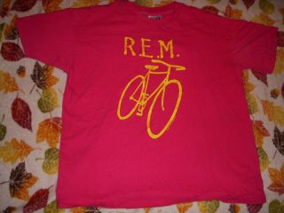 R.  E.  M.  Little America Rare Vintage 1984 T - Shirt Size Large Hanes Beefy - T