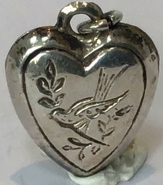 Lovely Rare Vintage Silver Bracelet Charm Of A Puffy Heart With Love Bird