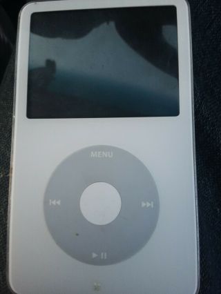 Ipod 1136 White Looks 60gb Bye Itself These Are Rare In