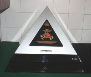 Montecristo ☆ Rare Silver Pyramid Cigar Humidor ☆ Limited Edition 210/500