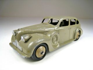 Dinky Toys 39d 1939 Buick 4 Door Sedan Rare Tan Hubs