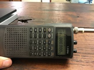 Radio Shack Pro - 26 1.  3 Ghz 200 Channel - Rare Programmable Scanner
