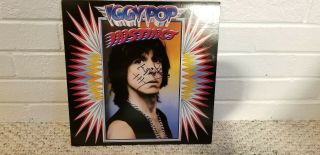 IGGY POP - in - person Autograph INSTINCT LP 1988 - promo vinyl - rare.  Stooges 7