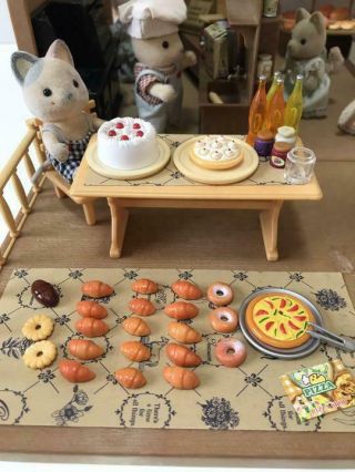 Sylvanian Families Calico Critters Rare Forest Bakery Terrace Food Mini 5