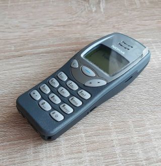 ≣ old NOKIA 3210 vintage rare phone mobile 3