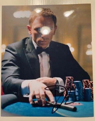 Daniel Craig 007 James Bond Rare Autograph As James Bond Casino Tabl Scene Cr