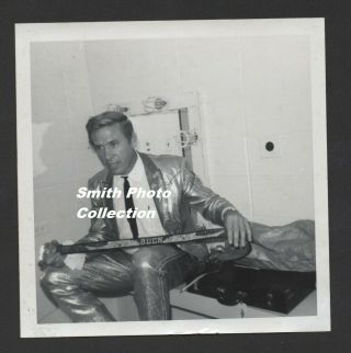 Rare Buck Owens Snapshot Nov.  15th 1966 Dressing Room Before Show