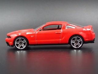 2010 - 2012 Ford Mustang Gt Rare 1:64 Scale Collectible Diorama Diecast Model Car