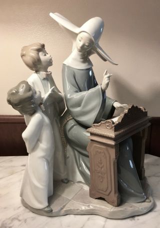 Lladro Nun With Choir Boys Song Lesson Retired 1981 Extremely Rare 13.  5” Tall