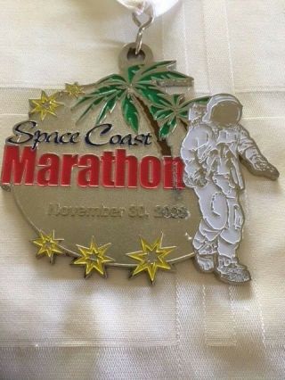 Rare 2008 Space Coast Marathon Finishers Medal Palm Tree / Astronaut Design 2