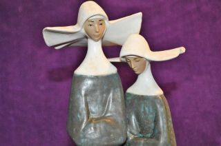 Vintage 1977 Lladro Two Nuns with Rosary Gres Religious Figurine Rare 2075 5