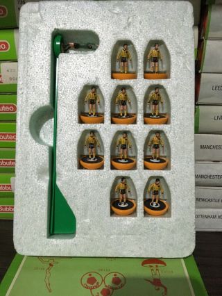 Subbuteo LW Team - Wolves Ref 462.  Players Perfect VERY RARE 3