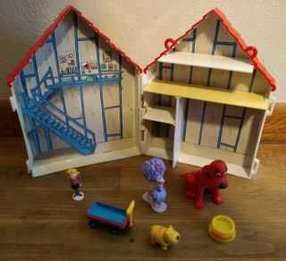 RARE Clifford The Big Red Dog House Play Set with 5 Figures 2