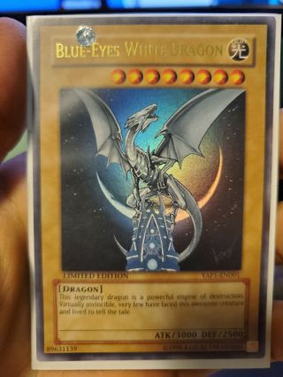 Yugioh Blue Eyes White Dragon Yap1 - En001 Ultra Rare