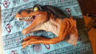 Rare Vintage Jurassic Park Velociraptor Hand Puppet The Lost World 1996 Raptor