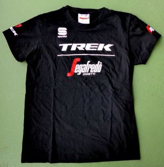 Rare 2017 Team Trek Segafredo Sportful T - Shirt Tour De France