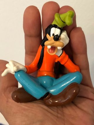 Vintage Walt Disney Goofy Pvc Figure Toy Sitting Collectible Rare Meditating