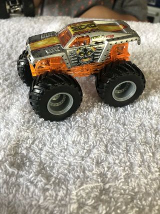 @@ Rare Hot Wheels Monster Jam Max - D With Edge Glow Chassis @@