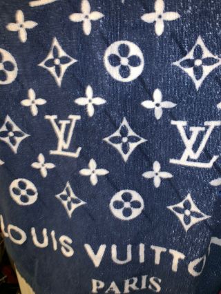 LOUIS VUITTON LV Beach Towel Navy Blue Monogram Auth Rare Pre Owned 2