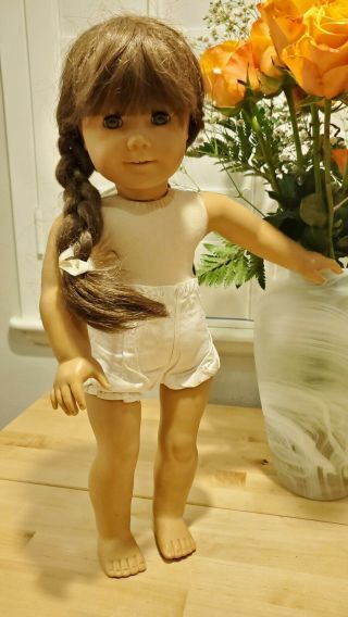 American Girl Pleasant Company Rare White Body Molly Doll with Accessories 2