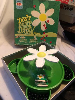 Rare Ideal " Dont Dump The Daisy " 1970 Vintage Board Game Complete,