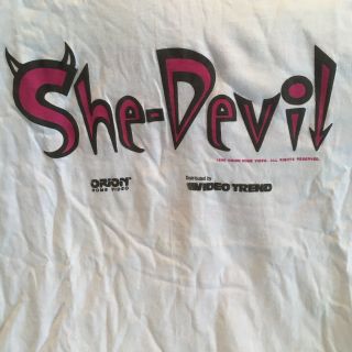 She - Devil (1990) - Rare Vintage Movie T - Shirt Fun Design Meryl Streep