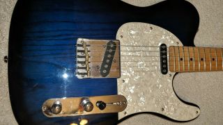 G&L ASAT CLASSIC tribute RARE Transparent BLUEBURST Electric guitar 10