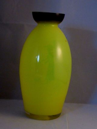 Rare Antique ‘Mary Gregory’ Yellow Vase with Black Enamel Design 3