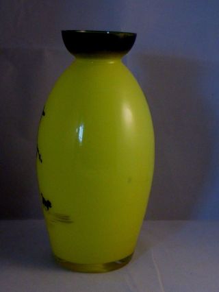 Rare Antique ‘Mary Gregory’ Yellow Vase with Black Enamel Design 4