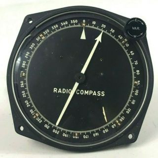 I - 82 - A Signal Corps U.  S.  Army Radio Compass Gauge Indicator Ultra Rare Complete