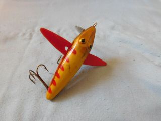 Rare Yellow Kentucky Flutter Fish Lure With Movable Wings 5