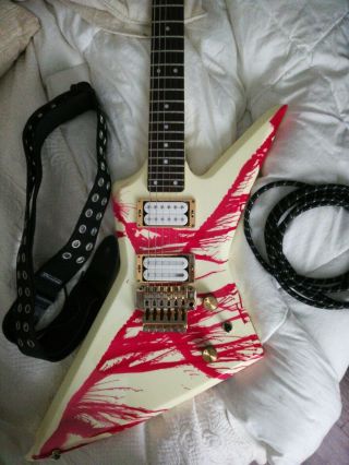 Aria Pro ii 2 ZZ Custom explorer guitar rare blood paint job 1980 ' s Japan mij 2